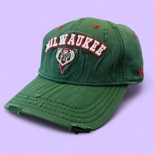 Milwaukee Bucks Vintage Logo & Color Scheme Red & Green Fitted New Era Hat